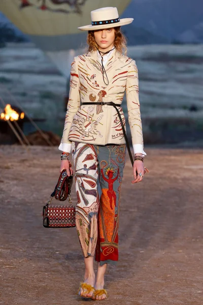 Look 31